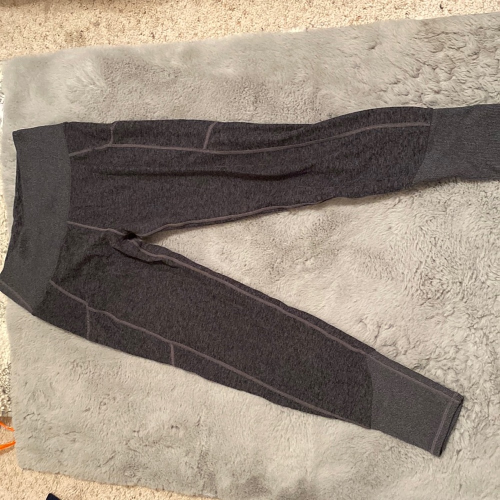 Grey leggings